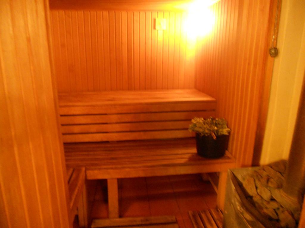 Villa Viesu Maja Forrest Dzimtmisa Esterno foto