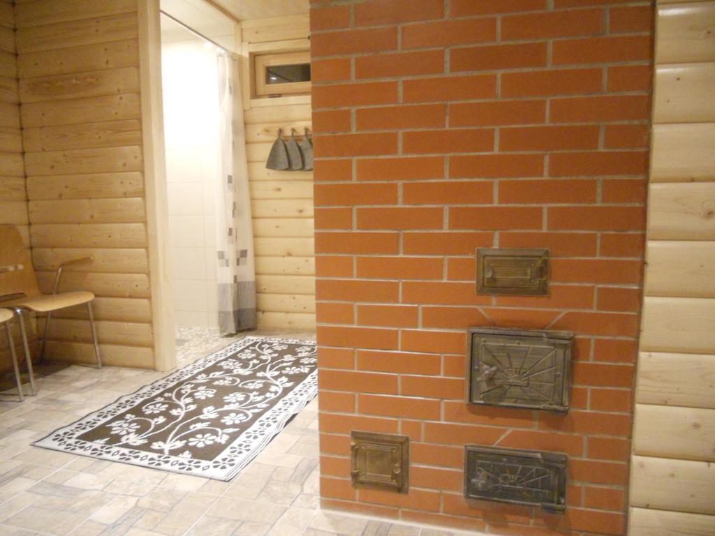 Villa Viesu Maja Forrest Dzimtmisa Esterno foto