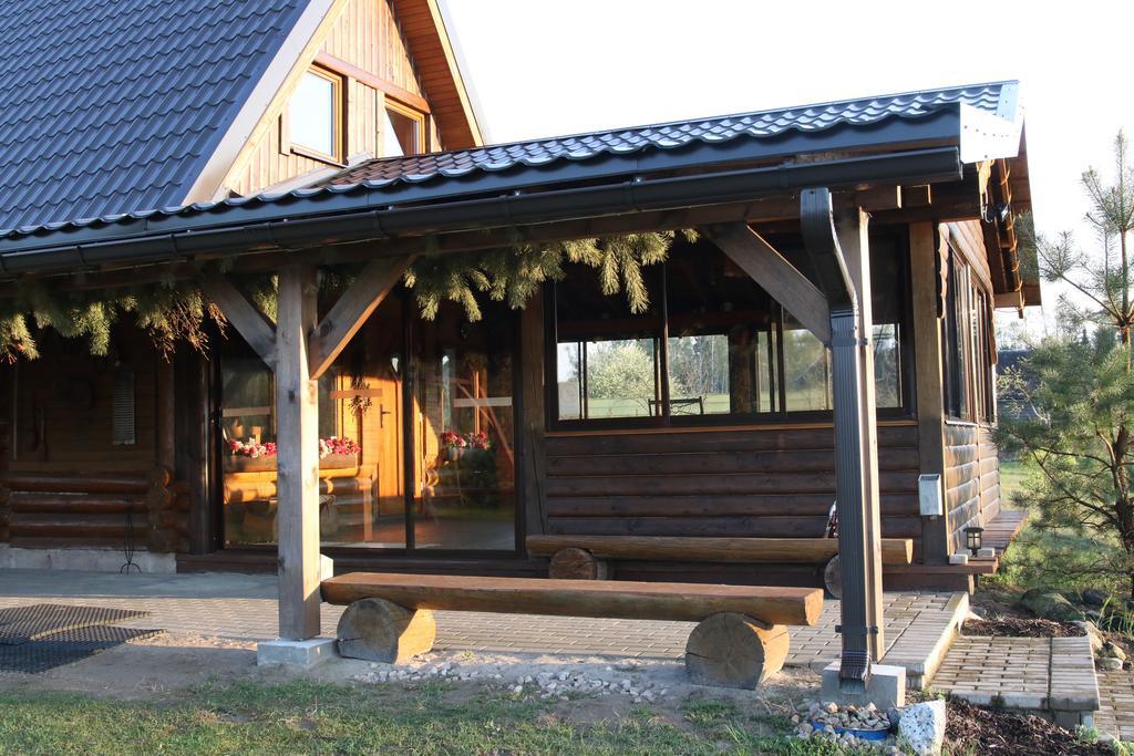 Villa Viesu Maja Forrest Dzimtmisa Esterno foto