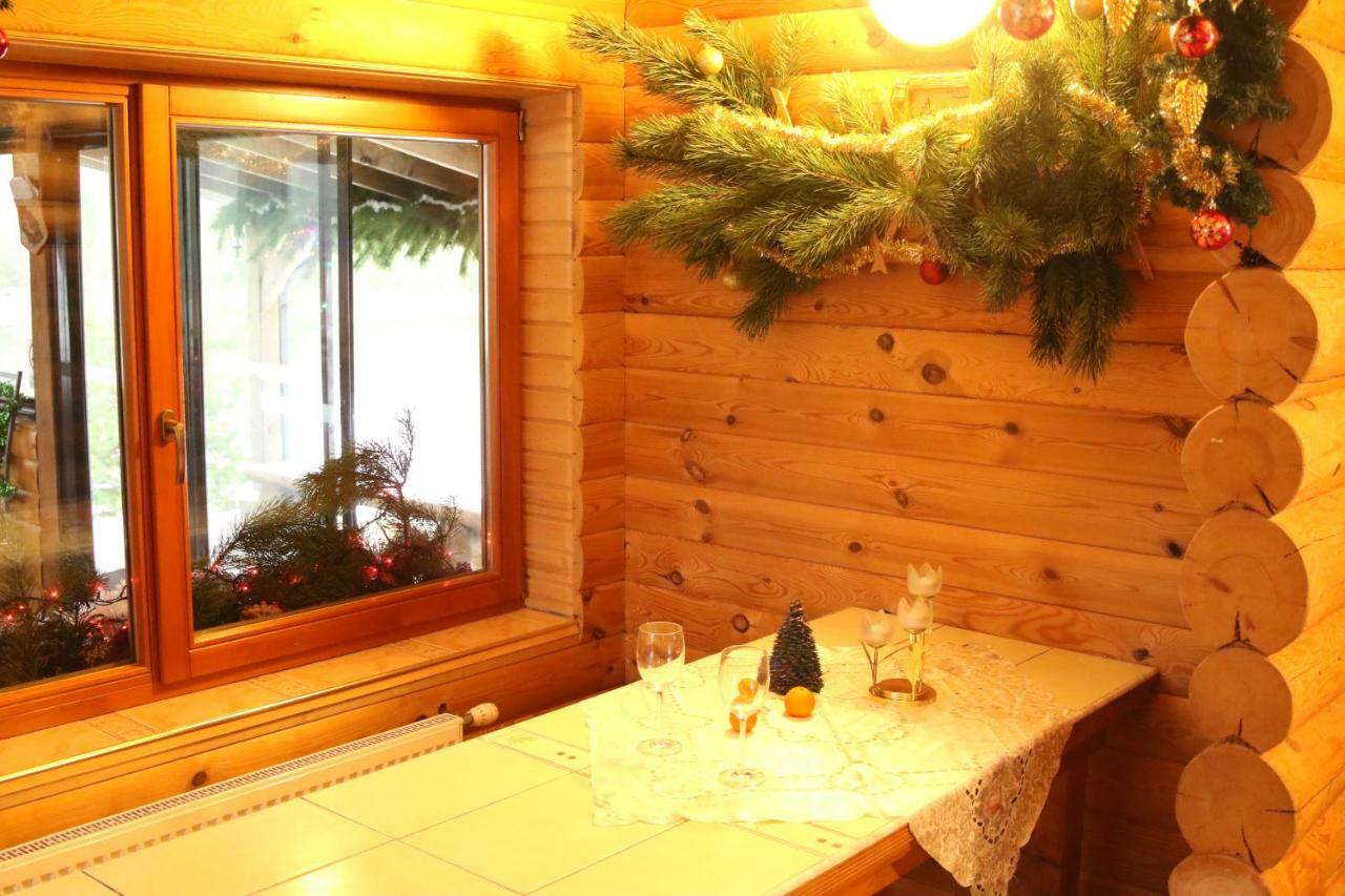 Villa Viesu Maja Forrest Dzimtmisa Esterno foto