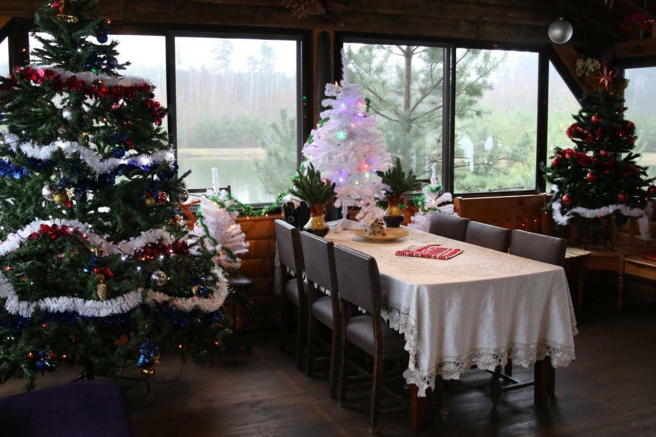 Villa Viesu Maja Forrest Dzimtmisa Esterno foto